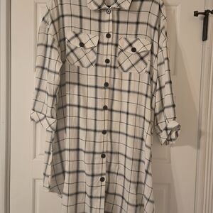 Torrid Black and White Plaid Button Down Shirt